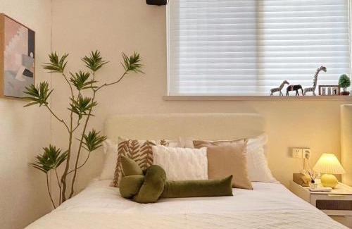 Huaihai Road Commercial Area Apartment | LuoMa