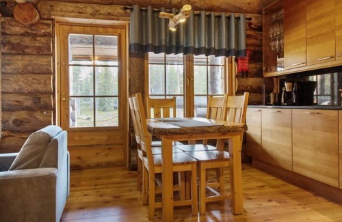 Yllasjarvi House | Luostakka small by Interhome