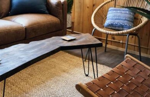 June Lake House | Lupine One-Bedroom Suite (Unit 3)
