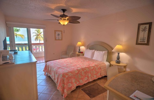 La Pared Hotel | Luquillo Sunrise beach Inn