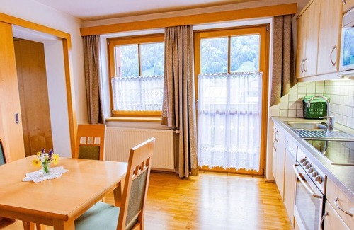 Weissenbach Apartment | "Luser+Kufstein" - App./2 bedrooms/shower, WC - Gästehaus Hartweger