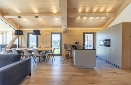 Haus im Ennstal Ski Chalet | Lush chalet with private sauna
