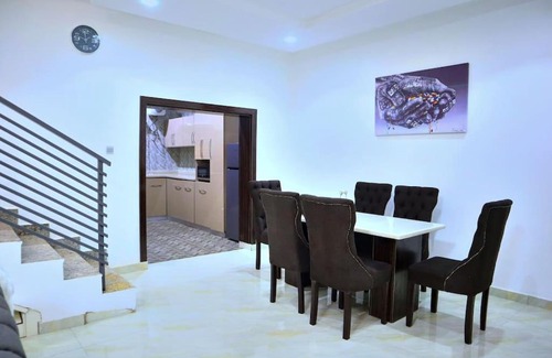Karsana Apartment | Lush Meadows Apartments