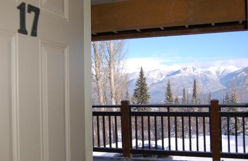 Golden House | Lush Mountain Accommodations