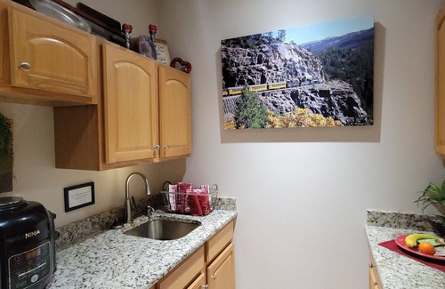 Southwest Colorado Springs House | Lush setting, minutes to downtown Colorado Springs
