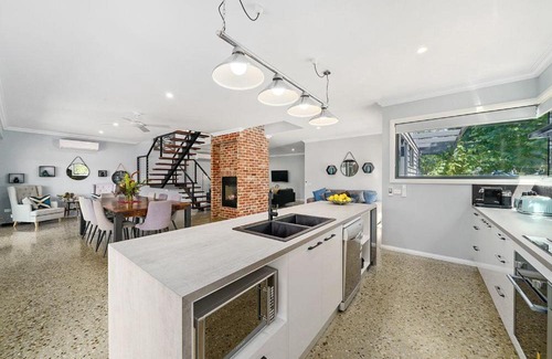 Whitfield House | Lusso - Boutique Accommodation