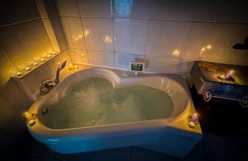 San Salvario Apartment | Lusso & Relax - 3 Camere, Jacuzzi, Parcheggio
