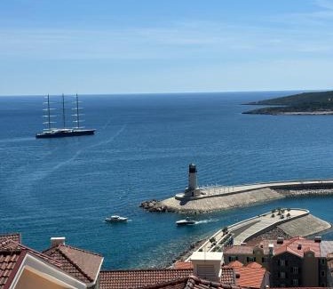 Radovici Apartment | Lustica Lux Studio Apartment with pool and sea view I-112