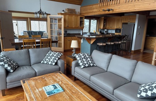 Lutsen House | Lutsen Forest Chalet - Minutes to Lutsen Ski Resort - EV Charger