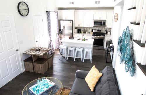 Ventnor City House | Lux 3 Bd - Perfect & Parking & Massive Patio