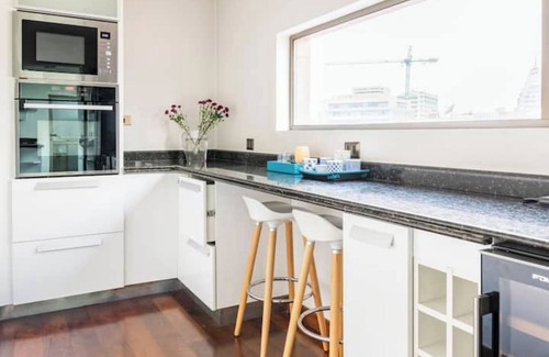 El Golf House | Lux 3Bedroom Gem, heart of Sanhattan by W & RITZ