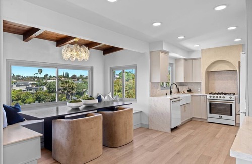 Del Cerro House | Lux 3M Estate Pool 16+ AC
