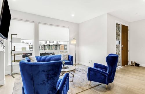 Tsawwassen House | Lux 4-bed home in Tsawwassen