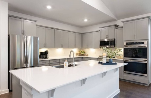 Thompson's Station House | Lux: 4BR/4BA game room, gym, near Nashville!