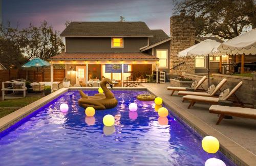 West Oak Hill House | Lux 5BR gem with Heated Pool, SPA, and Outdoor Movie Theater