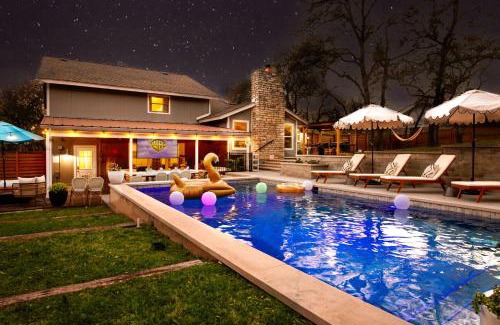 West Oak Hill House | Lux 5BR gem with Heated Pool, SPA, and Outdoor Movie Theater