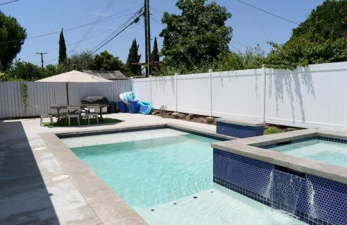 Southwest Anaheim House | Lux 6BedRoom Villa with Salted Pool, Hot tub and near Disneyland