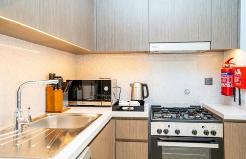Al Sufouh 1 Apartment | Lux Apartment, ACT One, 7 Min to Burj Khalifa