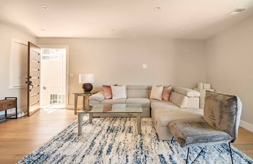 Southern Hills House | Lux Apartment on hill close to SF