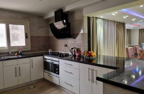 Abdin Apartment | Lux Appartement met 3 Slaapkamer in Nasr City