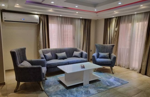 Abdin Apartment | Lux Appartement met 3 Slaapkamer in Nasr City