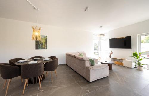 Hoehenberg Apartment | Lux Apts Zentral-Messe-Küche