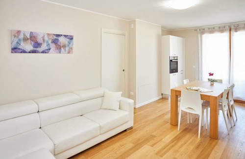 Castello d'Aviano Apartment | Lux Aviano centro
