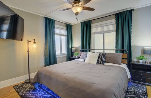 Curtis Park House | Lux Bach Retreat: Prime Location, 420ok! Sleeps 20