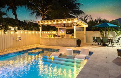 Homestead House | Lux Backyard/Heated Pool/Everglades/Speedway/Keys!