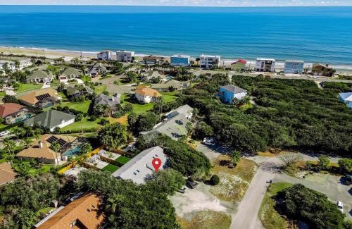 Vilano Beach House | Lux Beach Cabana - Close to Beach & Restaurants