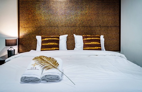 Bang Kra So Hotel | Lux Boutique Hotel