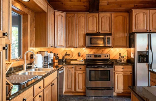 Windham Ski Chalet | Lux Chalet-Ski View. 2 Fireplaces. Pool. Hot Tub. Sauna. Pizza Oven