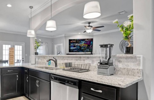 Clarksville House | Lux Entertainment Home-The ΩMEGA
