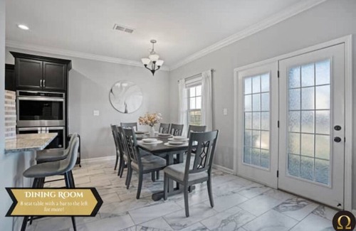 Clarksville House | Lux Entertainment Home-The ΩMEGA