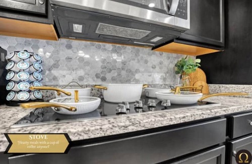 Clarksville House | Lux Entertainment Home-The ΩMEGA