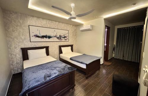Lahore Apartment | Lux Haven 2-Bedroom Apartment - Prime Location & Modern Comfort Near Gulberg