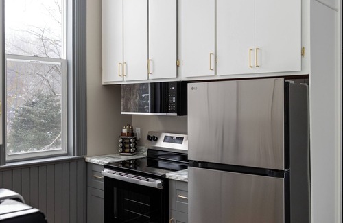 Grand Junction Cottage | Lux Historic Schoolhouse with Hot Tub.