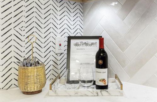Smyrna Apartment | Lux Home-mins to Truist Park wKing pet friendly