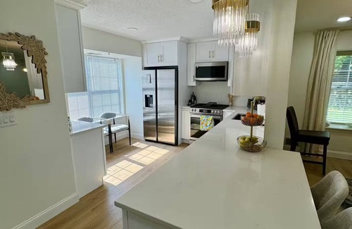 Merrimack House | Lux home near Rt 3/MHT/mountain/lake/ocean/Boston