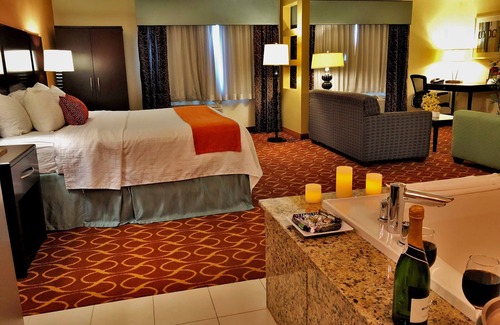 South Arlington Hotel | Lux Hotel & Spa, Trademark Collection by Wyndham