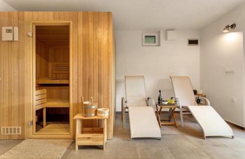Cerklje ob Krki House | Lux House Natura with Sauna
