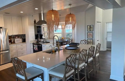 West End House | Lux House West End, Old Bahama Bay Resort