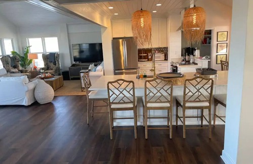 West End House | Lux House West End, Old Bahama Bay Resort