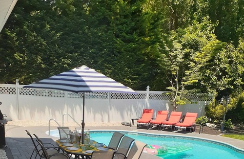 Brick House | Lux House with a pool 4 miles to the beach! Beach and the pool -perfect combo.