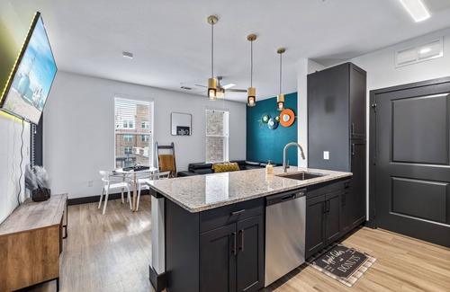 Lewisville Apartment | Lux King Bed,1 bedroom + den sleep area with 2 twin trundle bed, Pool view, DFW