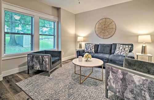 Coldspring House | Lux Lakefront Coldspring Home: Boathouse & Kayaks!