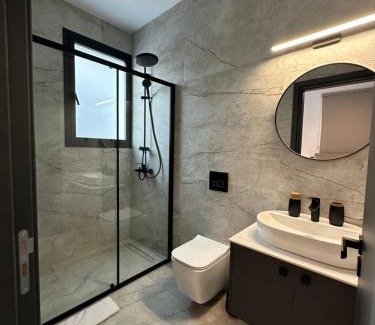 Lakatamia Apartment | Lux Level 4 Penthouse Tower 206