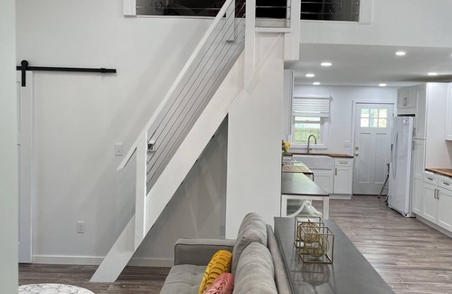 Houston Cottage | LUX Loramie Lake House completely renovated with all new furnishings