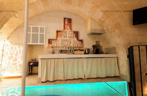 Sasso Caveoso House | Lux Lucis - One Bedroom House, Sleeps 2