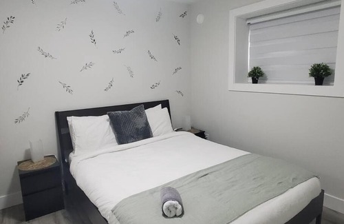 Delta Apartment | Lux Modern 2BR Radiant Suite+Free Parking